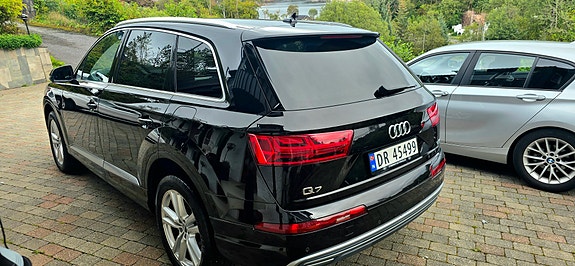 Audi Q7 5 of 22