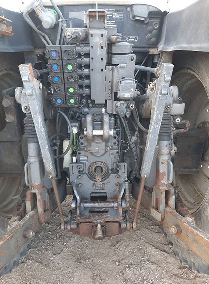 Valtra T234Dst Twin trac,fronthyd,laster 2018, kr 949 000,-