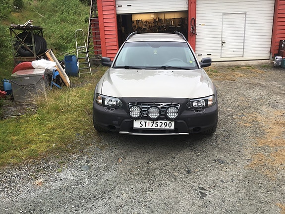 Volvo XC70 3 of 14