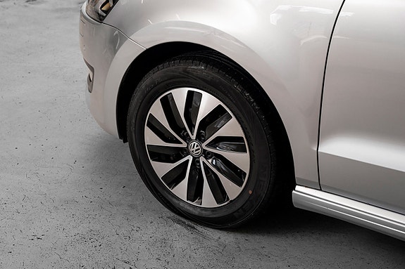 Volkswagen Polo 9 of 23