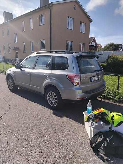 Subaru Forester 3 of 6