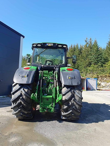 John Deere 6250R 18 of 18