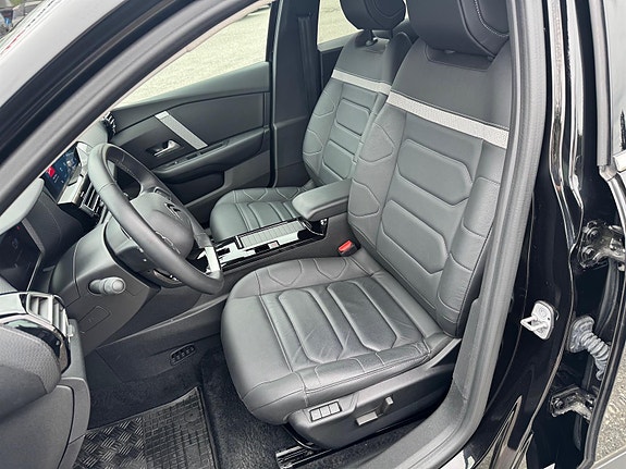 Citroen E-C4 X 13 of 30