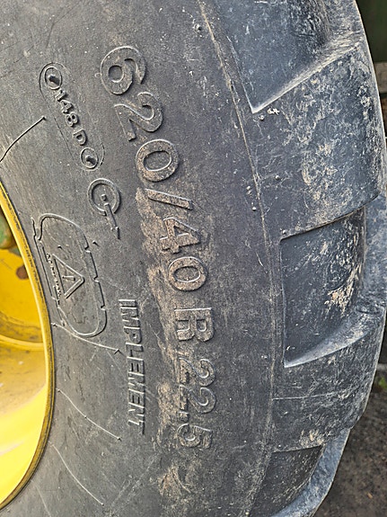John Deere C441R kombipresse