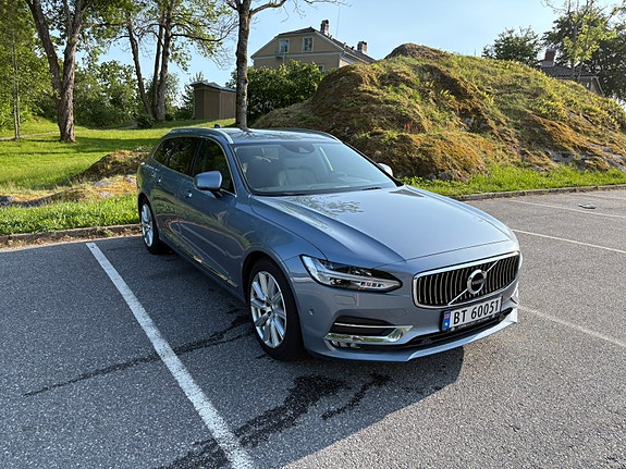 Volvo V90 2 of 8