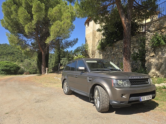 Land Rover Range Rover Sport 28 of 30