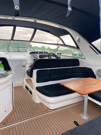 Ferieklar Sea Ray 330 Sundancer 5 of 5