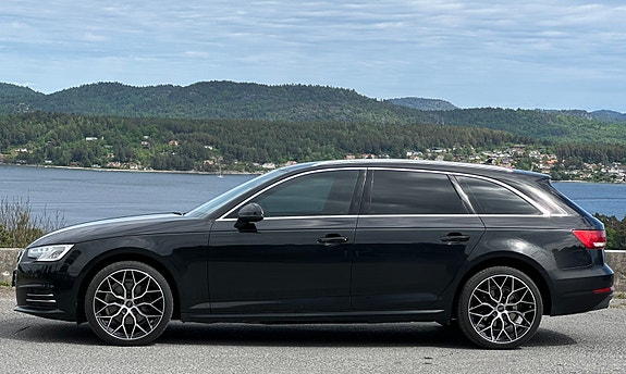 Audi A4 7 of 25