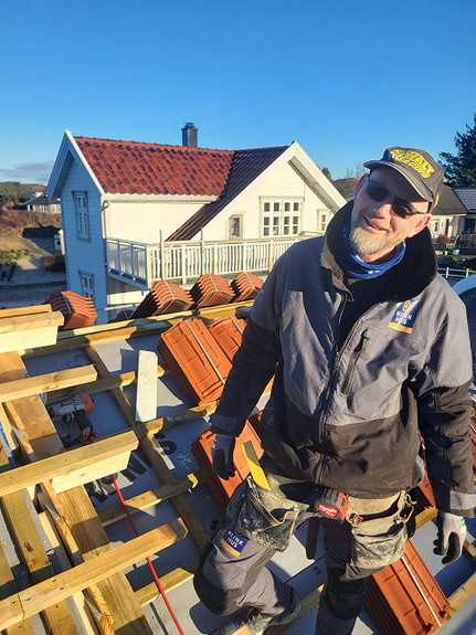 Hos oss får du en variert arbeidsdag med hyggelige kollegaer