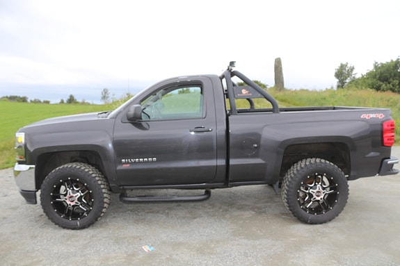 Chevrolet Silverado 5 of 5