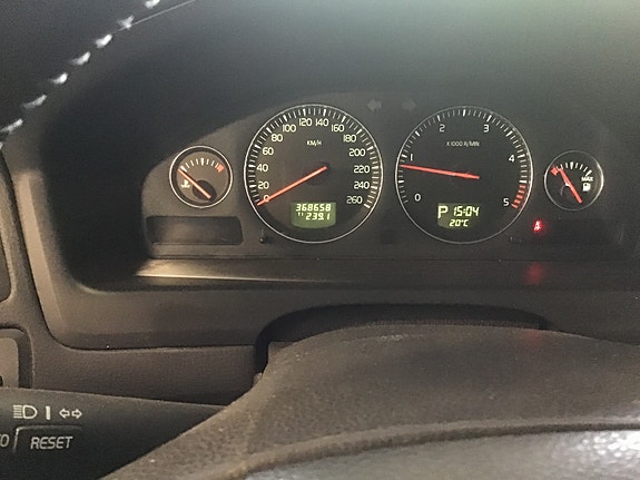 Volvo XC70 11 of 14