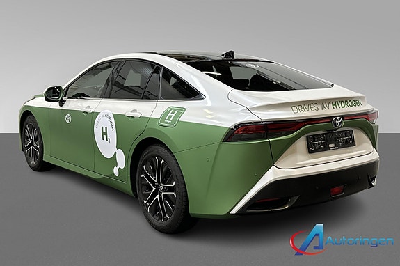 Toyota Mirai 4 of 15