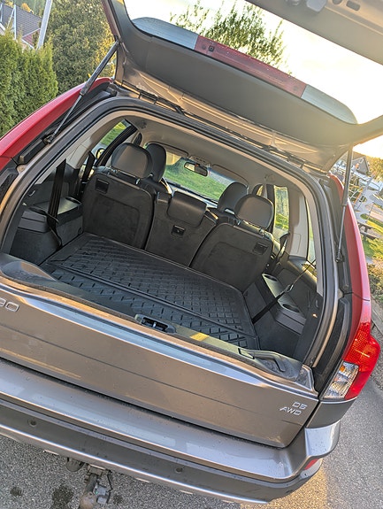 Volvo XC90 3 of 25