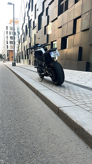 Yamaha MT-09 11 of 13