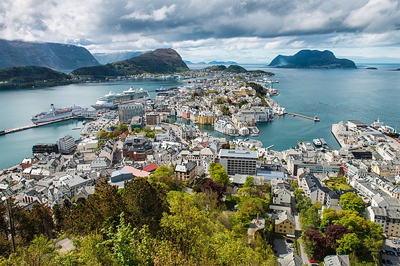 I nærheten: Ålesund