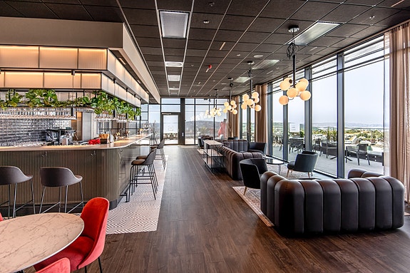 Vi søker etter Servitør / Bartender med pasjon for god stemning!