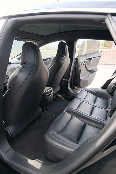 Tesla Model S 16 of 30