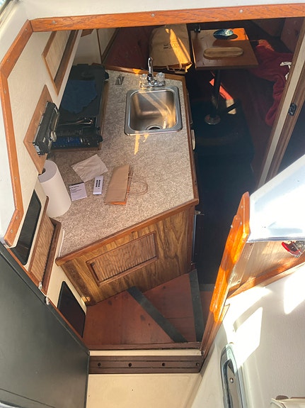 Sea-Ray 250 Sundancer m/port akter for lett adkomst,Båt i god stand 10 of 17