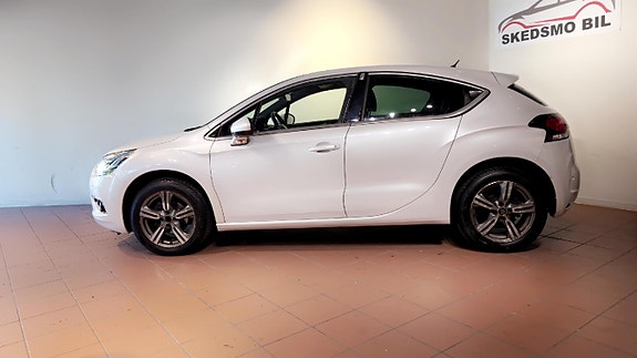 Citroen DS4 2 of 5