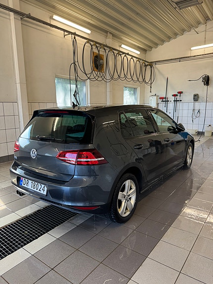 Volkswagen Golf VII 4 of 11