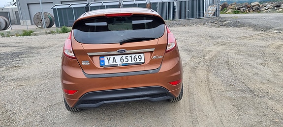 Ford Fiesta 4 of 7