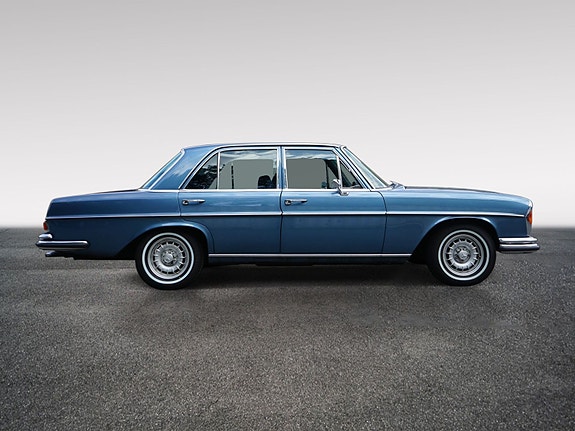 Mercedes-Benz 280 SE 8 of 30