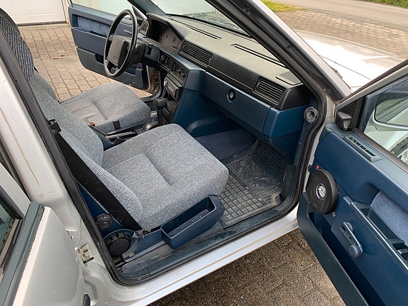 Volvo 740 13 of 18