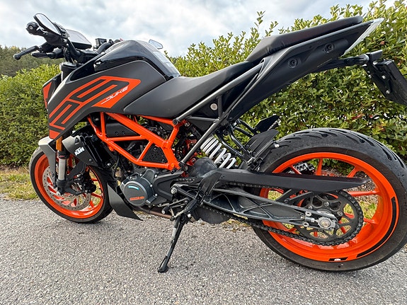 KTM 125 Duke 14 of 30