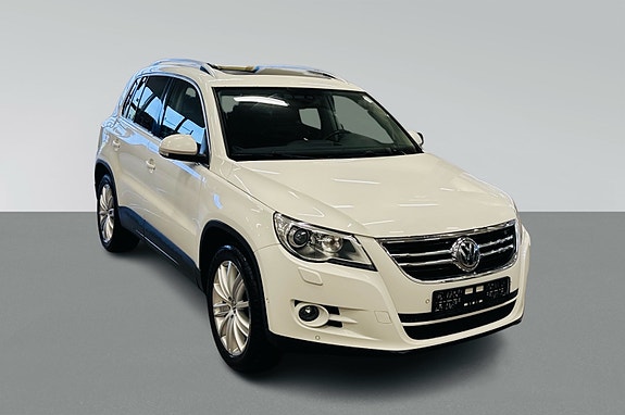 Volkswagen Tiguan 3 of 5
