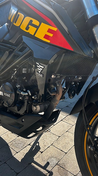 VOGE 125 R 9 of 17
