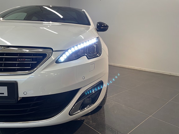 Peugeot 308 5 of 30
