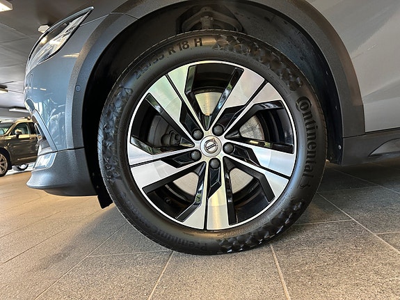 Volvo V60 Cross Country 29 of 30