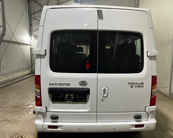 Maxus ev80 5 of 20