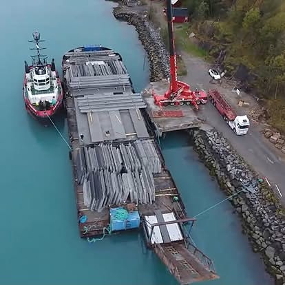 Lossing av lekter på Helgeland