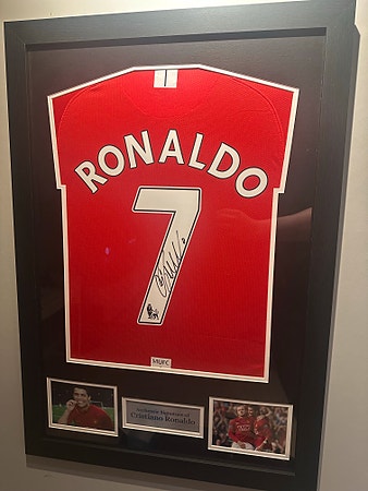 Manchester United Ronaldo Signert Fotballdrakt Innrammet