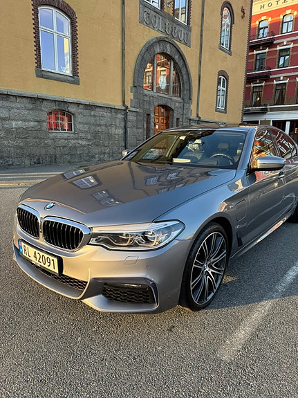 BMW 530e 8 of 30