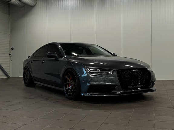 Audi A7 2 of 5