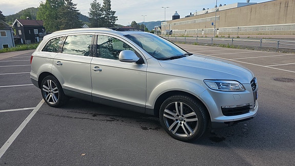 Audi Q7 3 of 16