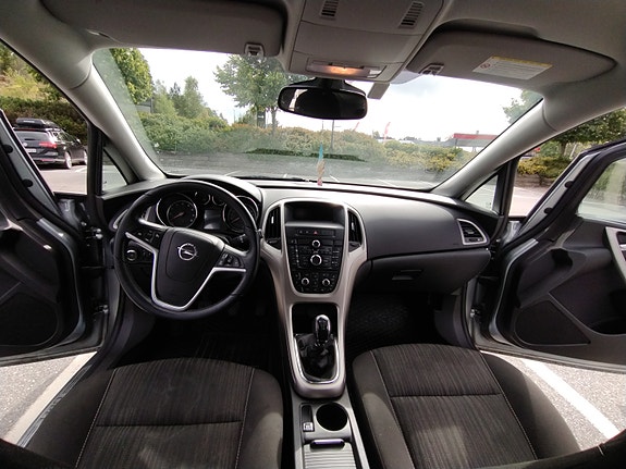 Opel Astra 15 of 30