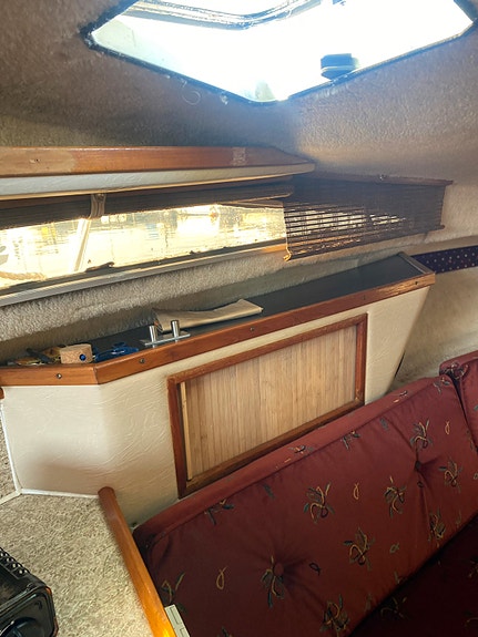 Sea-Ray 250 Sundancer m/port akter for lett adkomst,Båt i god stand 14 of 17
