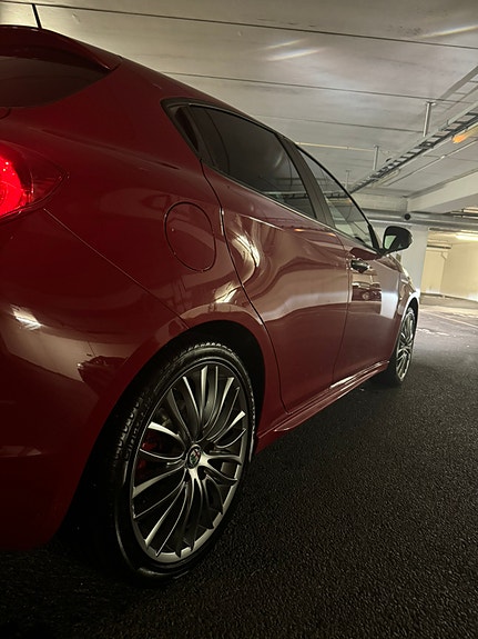 Alfa Romeo Giulietta 4 of 5