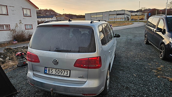 Volkswagen Touran 3 of 22