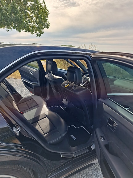 Mercedes-Benz E220 15 of 30