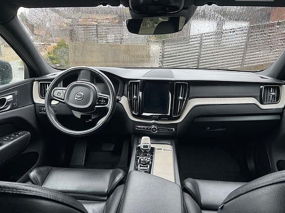 Volvo XC60 5 of 6