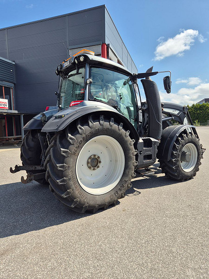 Valtra T 234 Versu 2017, kr 999 000,-