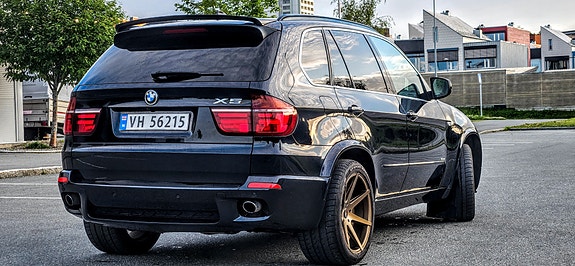 BMW X5 4 of 5