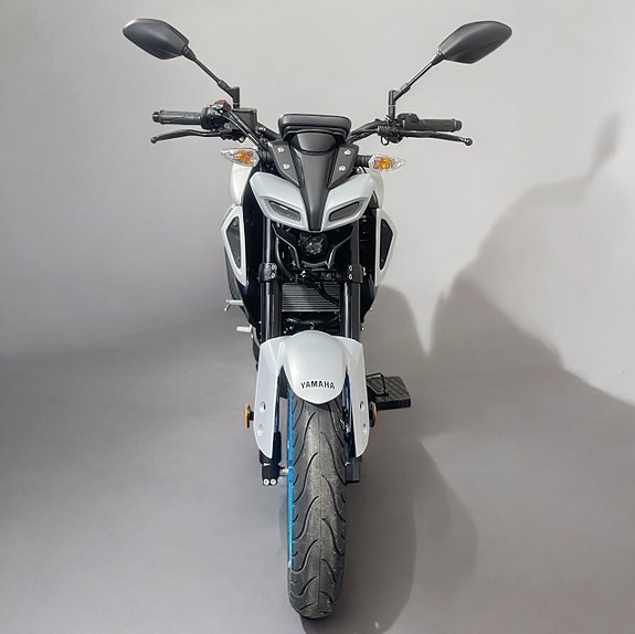 Yamaha MT-125 3 of 4