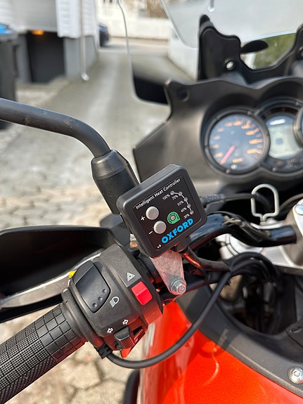 Suzuki DL 650 V-Strom 3 of 5