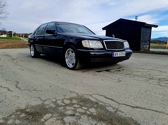 Mercedes-Benz 500 SEL 4 of 5