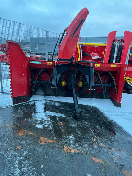 Globus GTF 255 med hyd. kantvinge